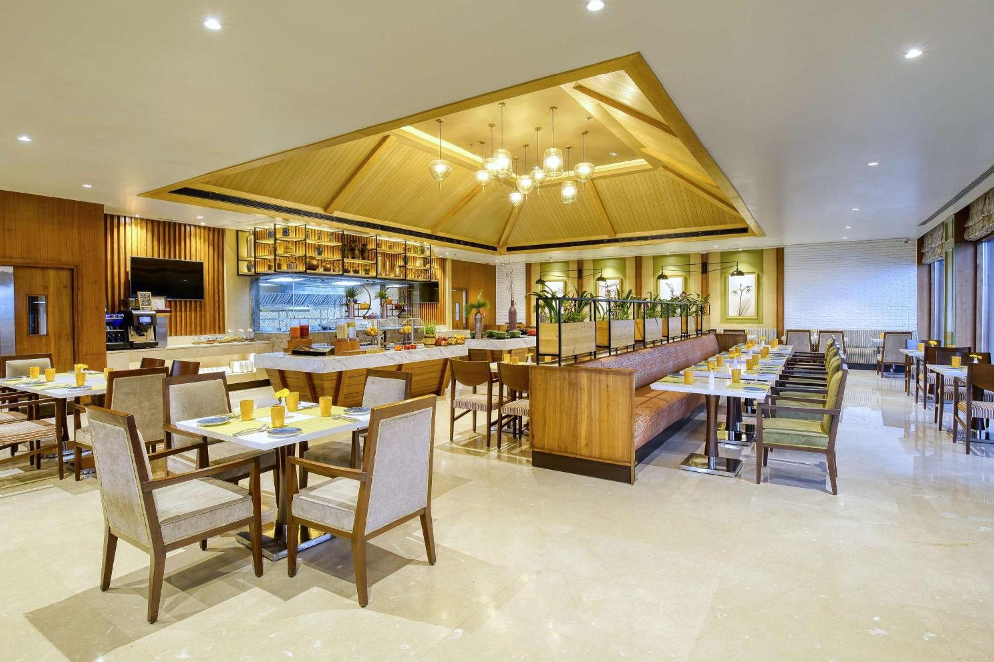 Radisson Blu Resort Dharamshala Esterno foto