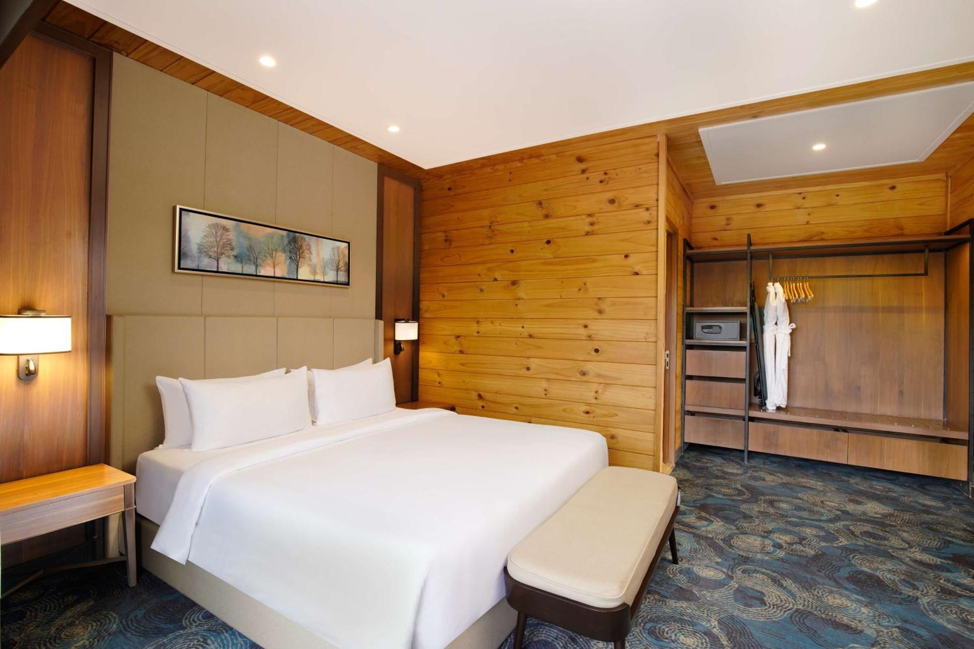 Radisson Blu Resort Dharamshala Esterno foto