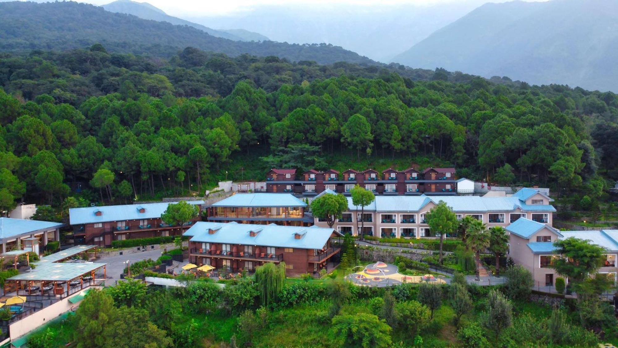 Radisson Blu Resort Dharamshala Esterno foto