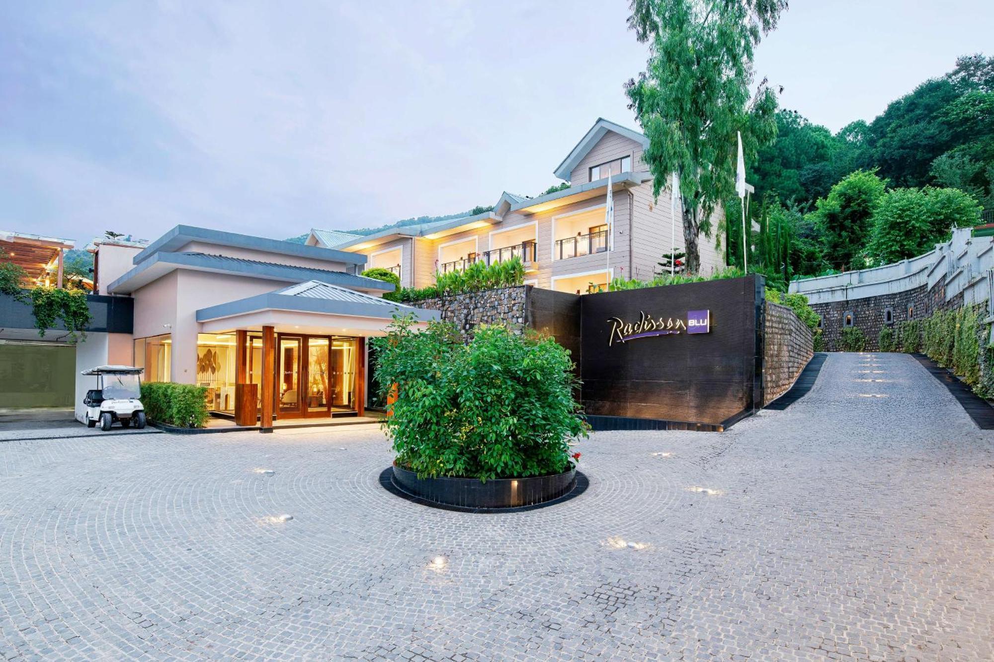 Radisson Blu Resort Dharamshala Esterno foto