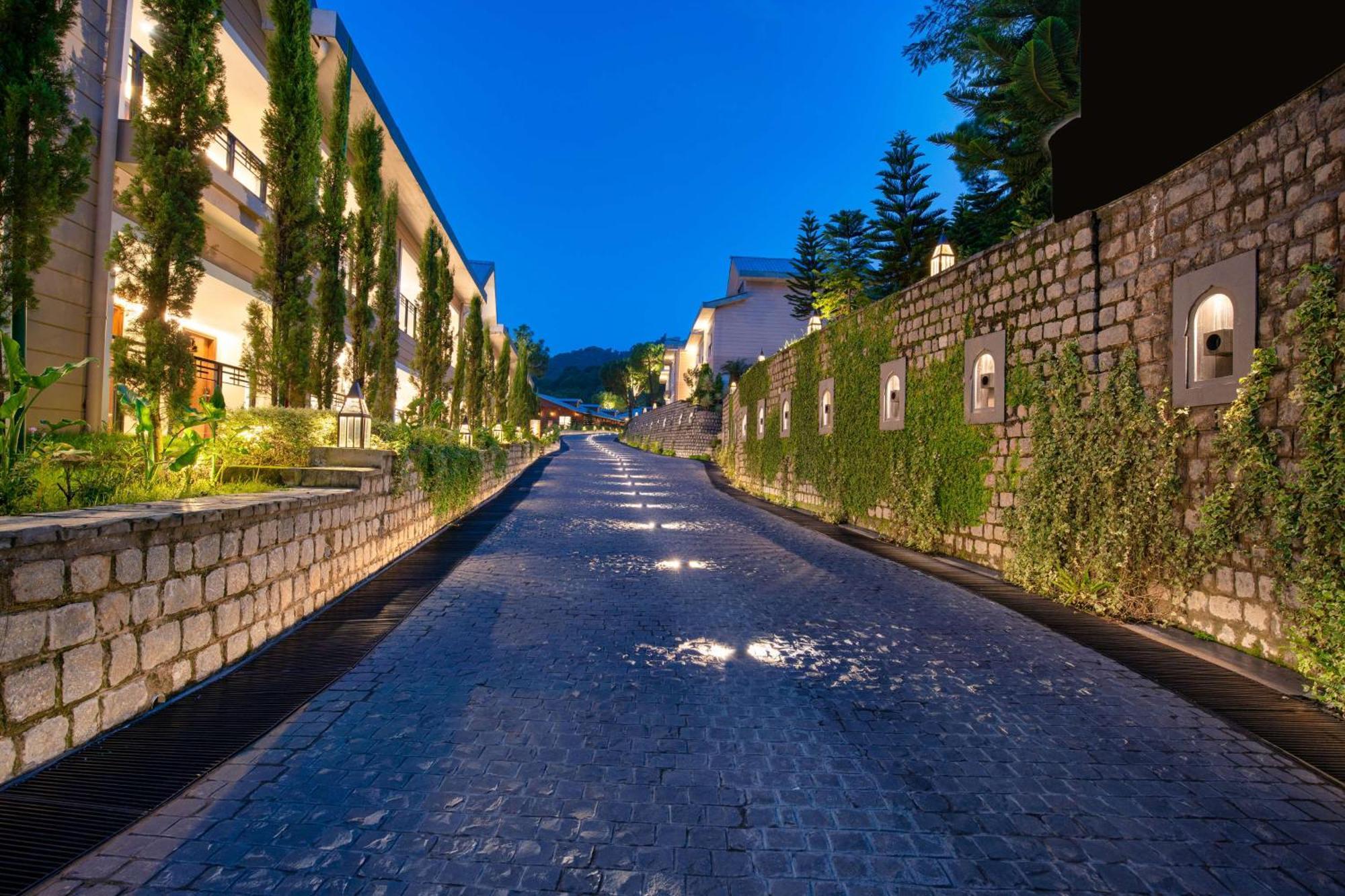 Radisson Blu Resort Dharamshala Esterno foto