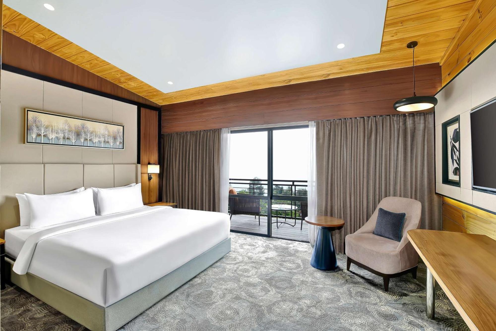 Radisson Blu Resort Dharamshala Esterno foto