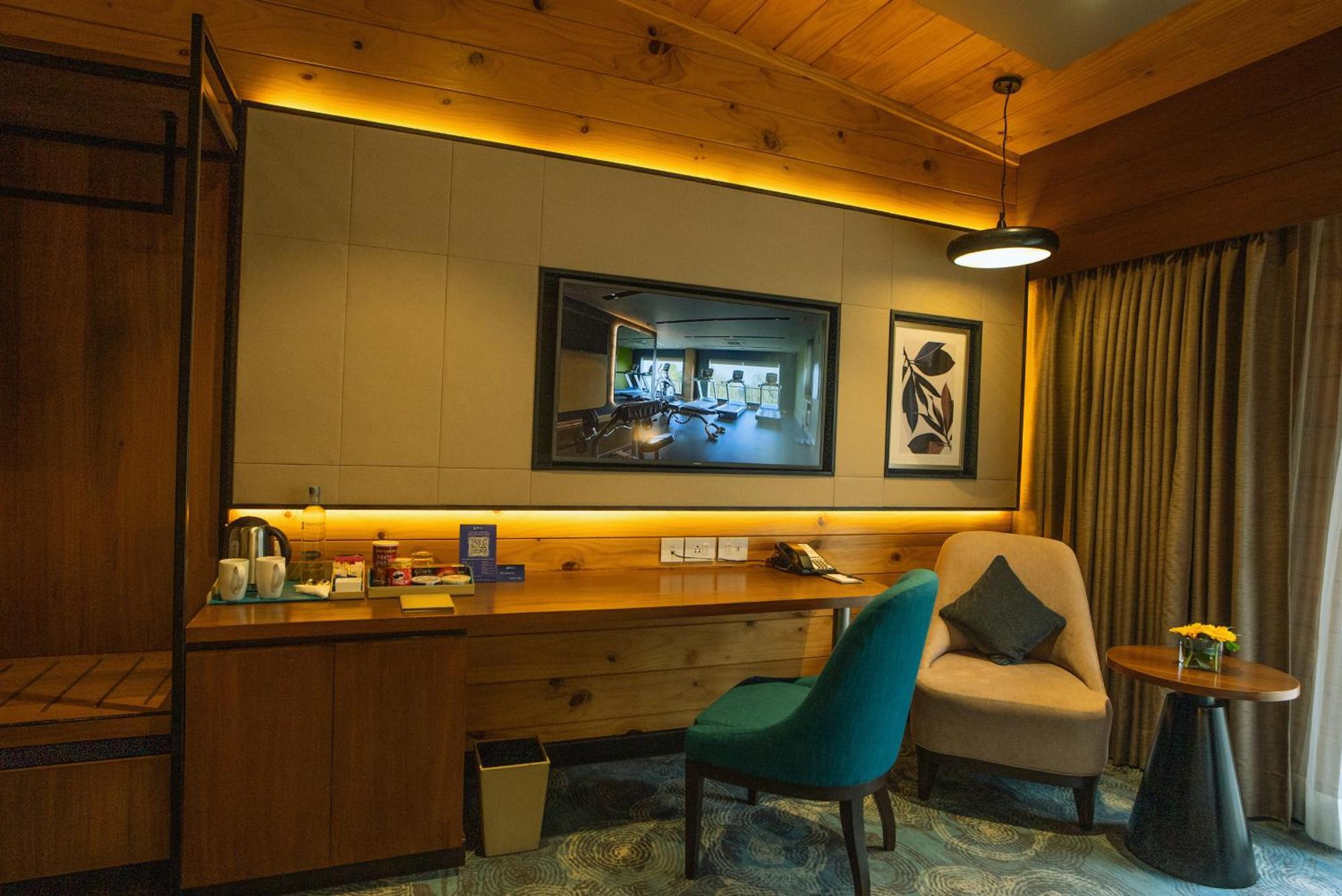 Radisson Blu Resort Dharamshala Esterno foto